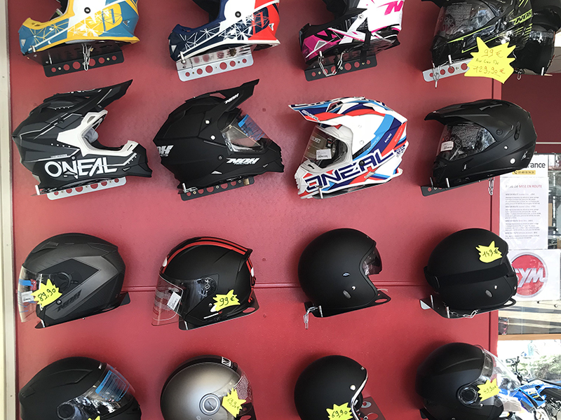 casque-moto-1-thumb.jpg